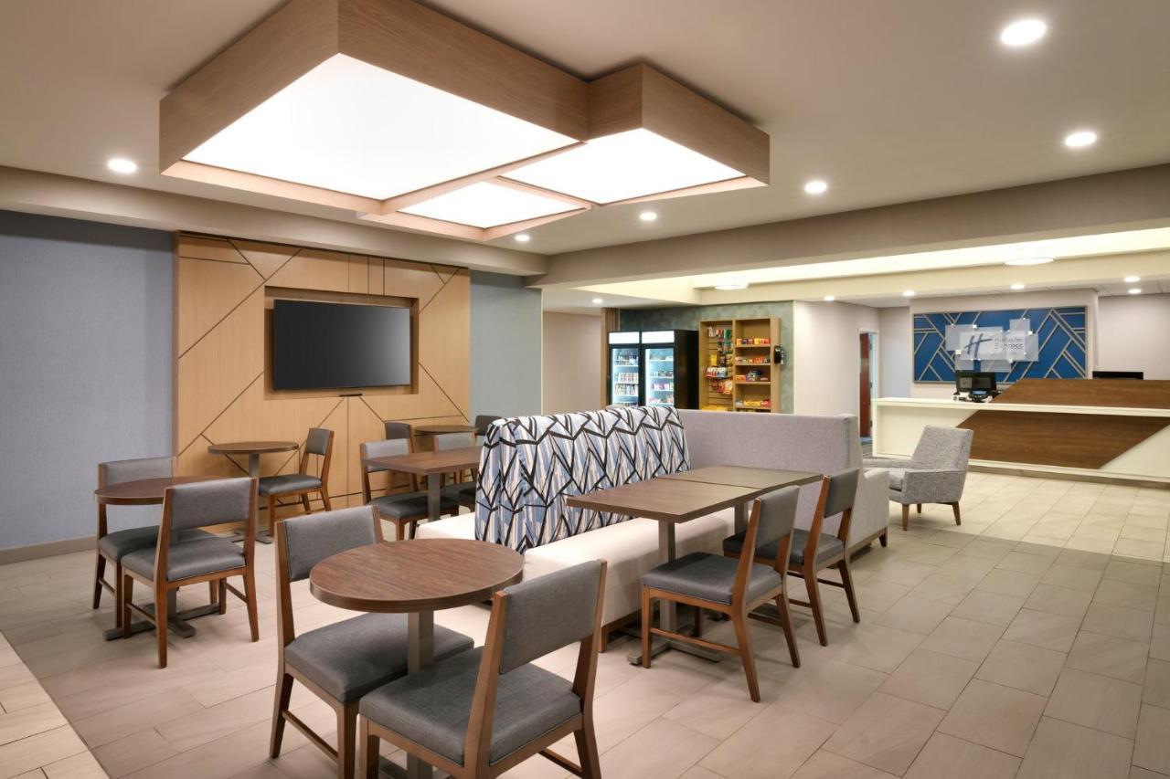 Holiday Inn Express And Suites Helena By Ihg Εξωτερικό φωτογραφία